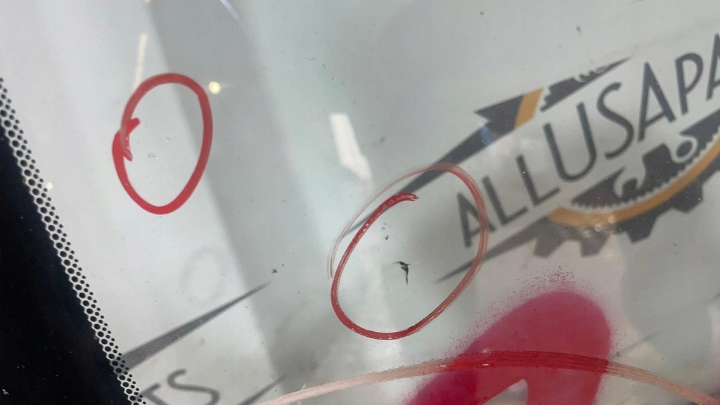 фото №4, Скло перед передня dodge durango 2014-