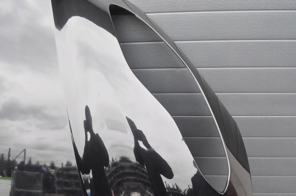 фото №10, Aston martin db11 капот крышка отсек двигателя