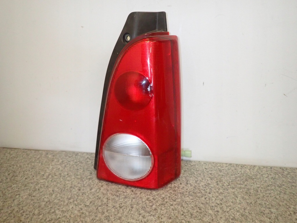 фото №2, Suzuki wagon r+ 00-03 лампа задня права