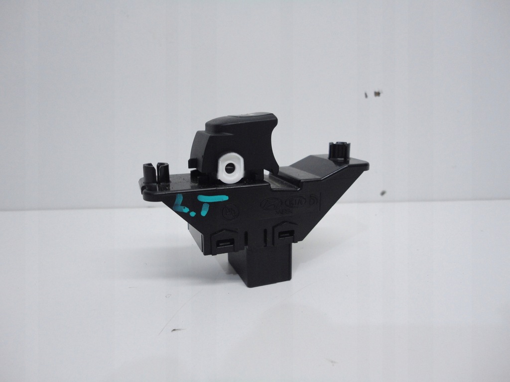 фото №1, Kia rio iv перемикач кнопка скло задня 2017-