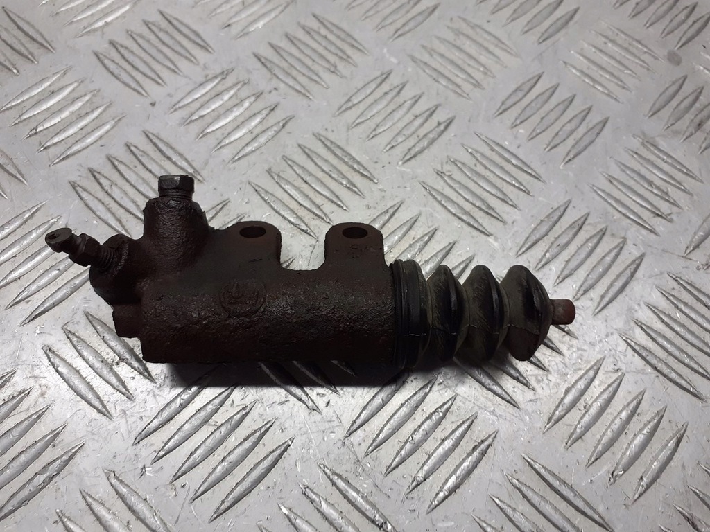 фото №1, Помпа сцепления toyota avensis t25 1.8