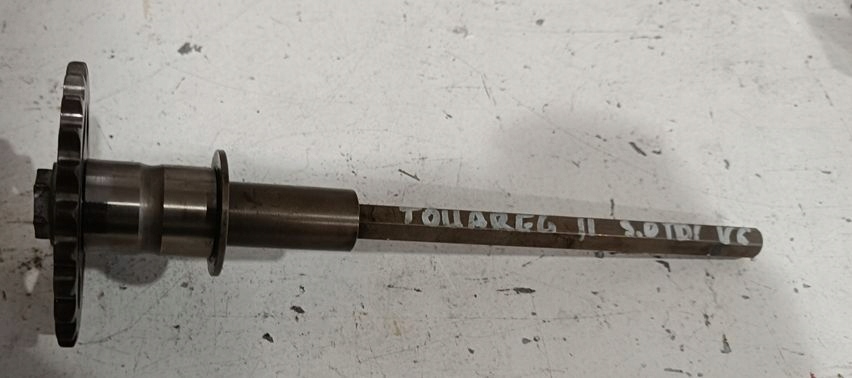 Купити Вал привід насоса оливи audi vw touareg ii 3.0 tdi 059109570c / 059109341g