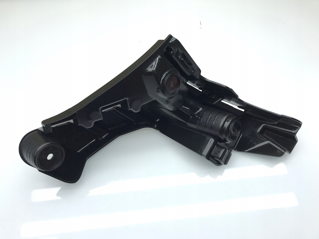 фото №1, Cupra formentor направляющая кронштейн бампера левый задняя