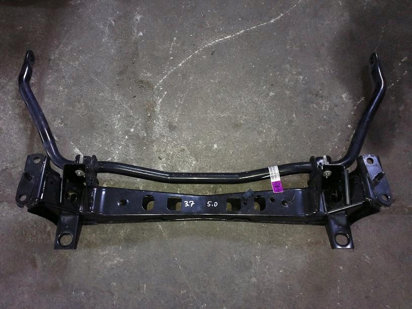 фото №1, 10-14 mustang балка pod радиатор кронштейн перед