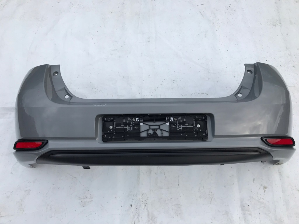 Купити Toyota auris 2 рестайлінг  хетчбек бампер задній задній 1h5 без  pdc