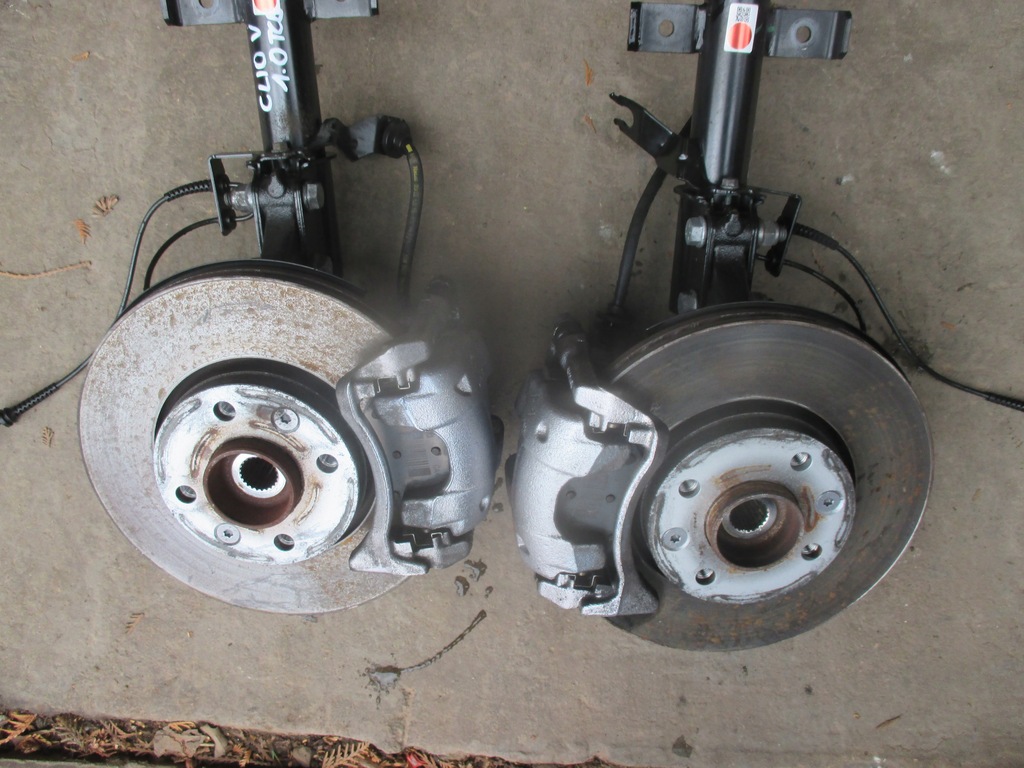 фото №3, Поворотный кулак амортизационная стойка renault clio v 19- 1.0 tce