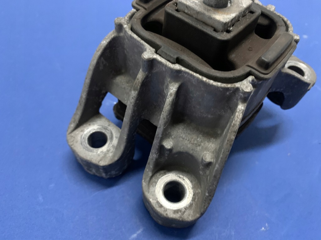 фото №3, Подушка кронштейн двигателя 6784355-01 mini r60 1.6 d