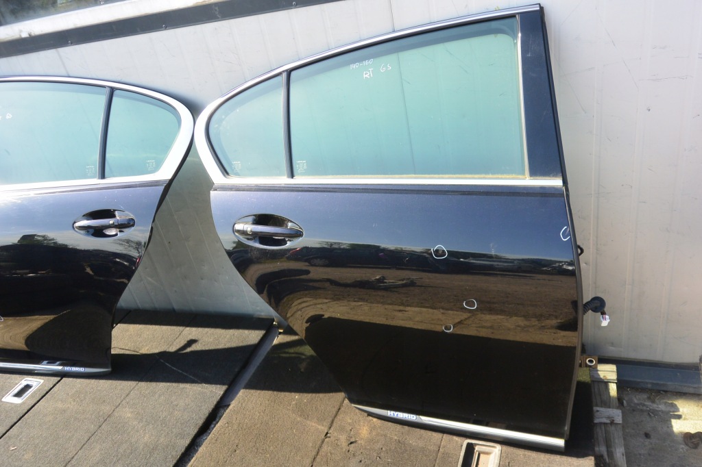 Дверь правый  задняя lexus gs 3 450h чёрные рестайлинг Доставка