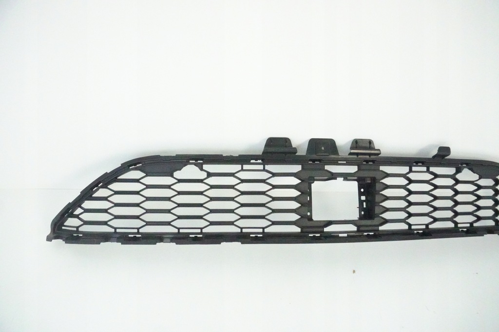 фото №2, Sandero iii 19- решётка бампера перед радар