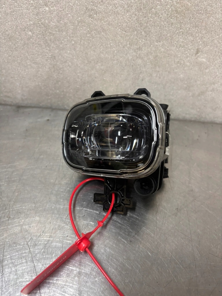 фото №1, Противотуманная фара левый перед renault clio v 5 261550862r