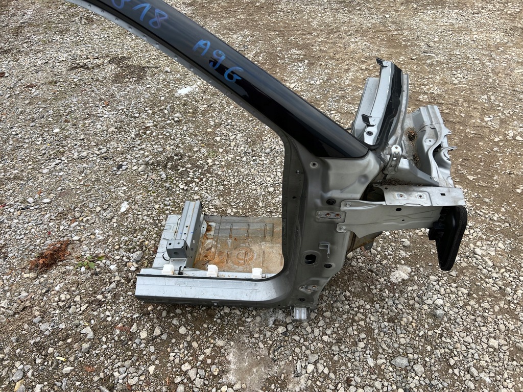 фото №1, Suzuki vitara поріг правий rok 2021