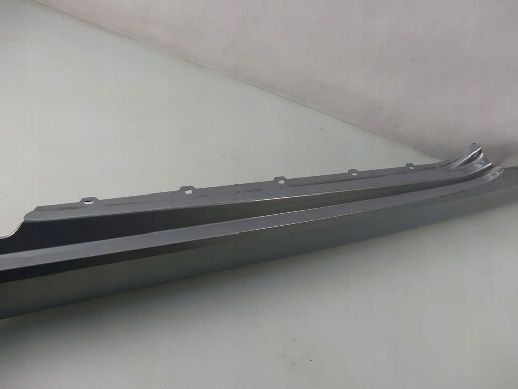 фото №8, Bmw оригинальный номер 7130873 молдинг порог