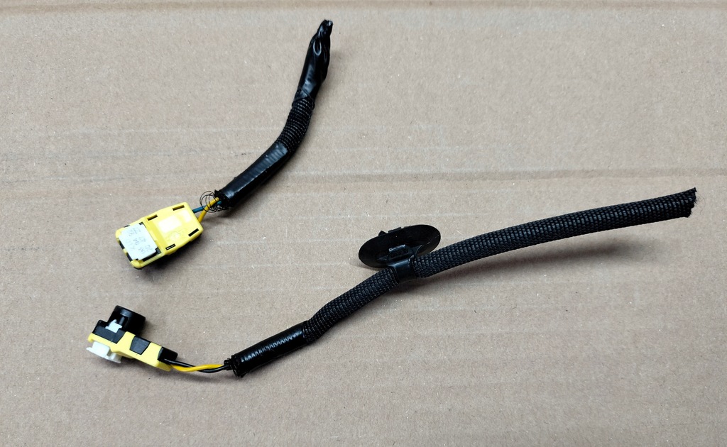 фото №1, Renault arkana штекер подушка безпеки поперечина безпеки задня