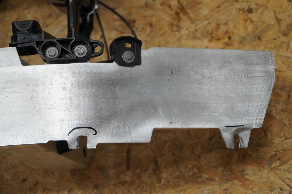 фото №12, Pas передний верхний усилитель 9464023 9464027 9464028 bmw 5 g60 i5 23-