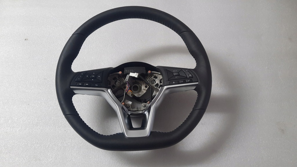 фото №1, Nissan leaf ii воздуховод кожаный