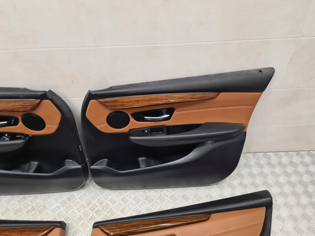 фото №4, Bmw f46 обшивки обивка дверь комплект