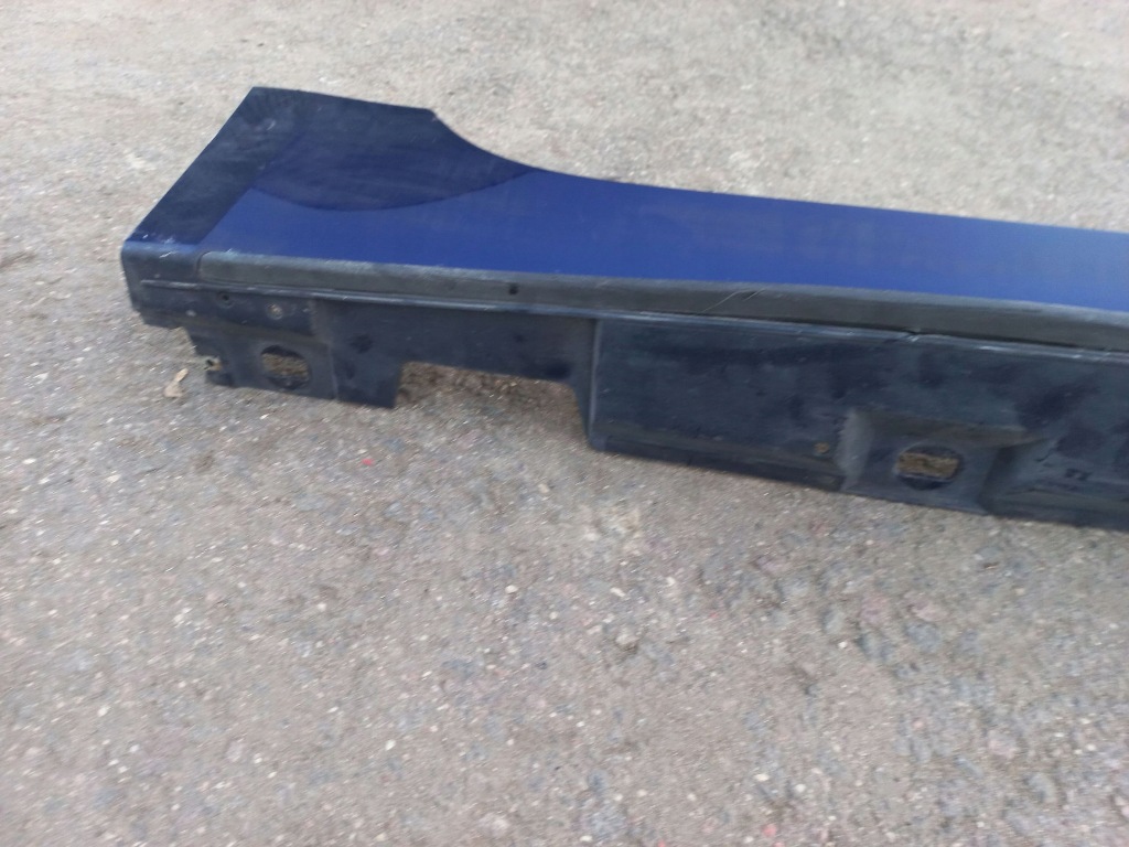 Audi a5 2018 правый  сторона порог Доставка