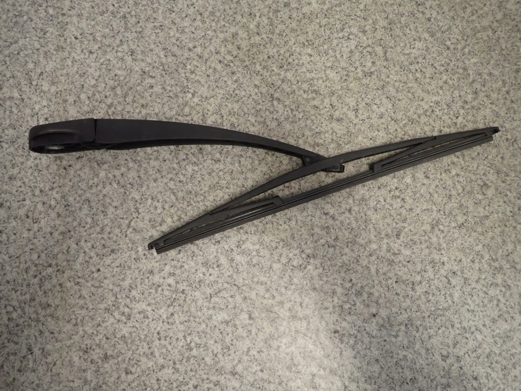 фото №1, Nissan primera p12 kombi 02- рычаг дворники задняя