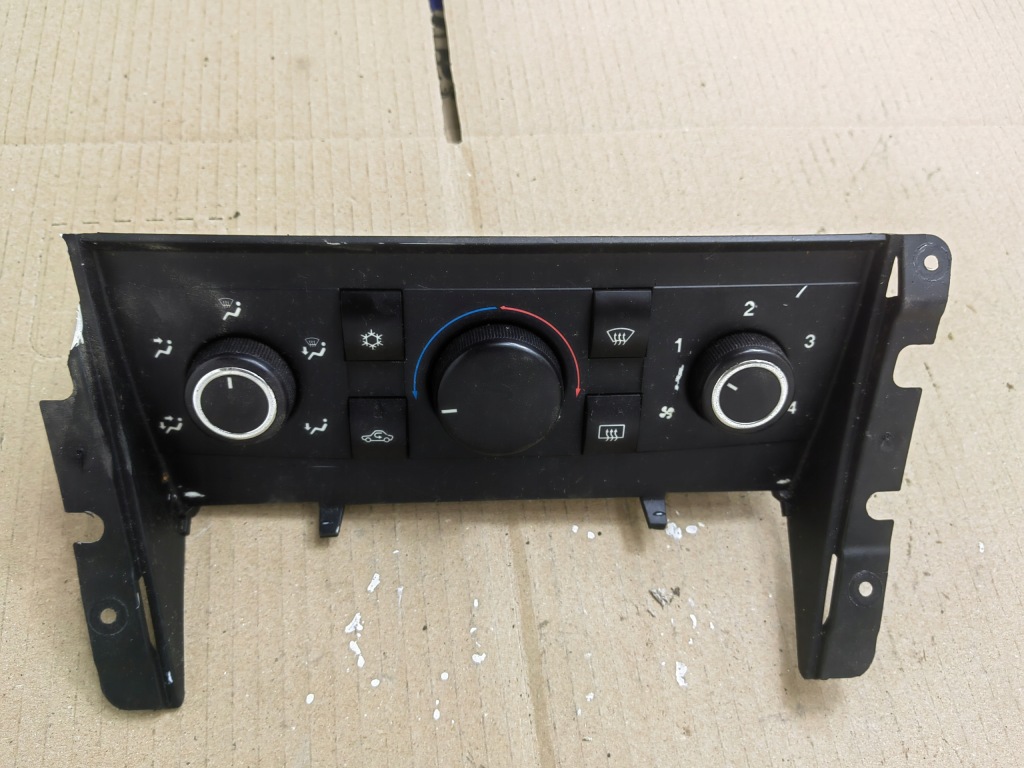 фото №1, Панель обдув кондиціонера 735398759 fiat croma ii lift