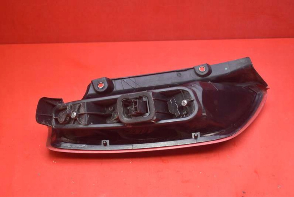 фото №6, Лампа права задня задня 27460202 fiat grande punto 3d 05-10