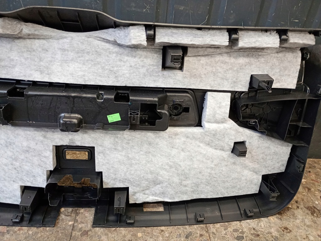 фото №9, 4k9867979f оббивка кришки багажника audi a6 c8 rs6