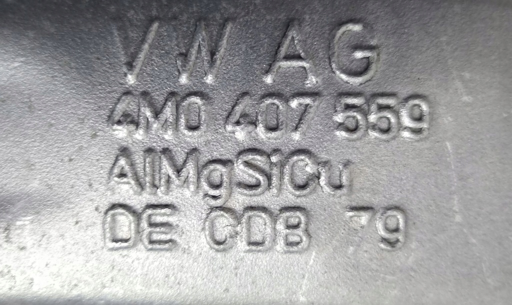 фото №10, Поворотный кулак перед левая audi q7 q8 e-tron 4m0407241k