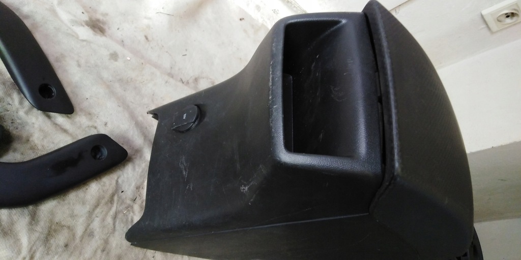 фото №9, Altea toledo iii подлокотник туннель средний 04-09r