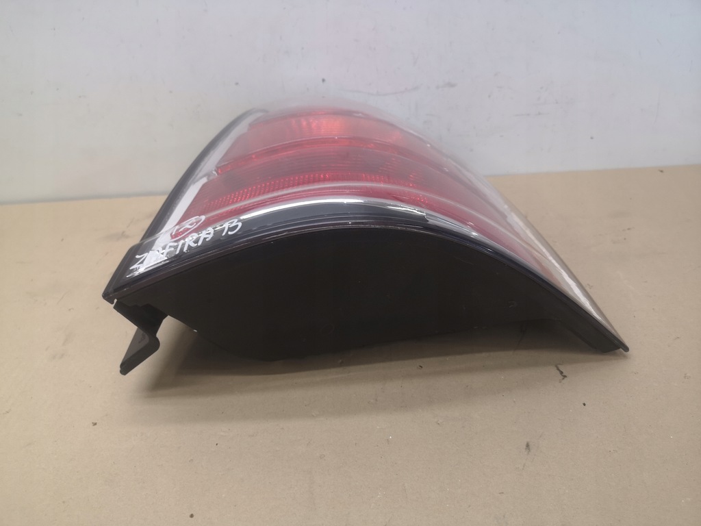 фото №11, Лампа права задня opel zafira b ii 05-08