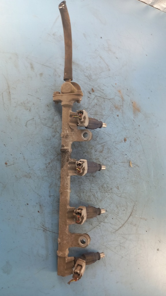 фото №1, Молдинг упорскування toyota yaris 03r