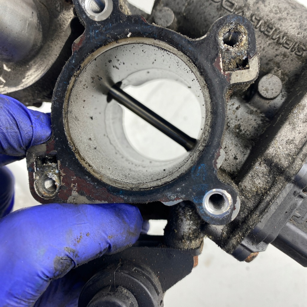 фото №3, Клапан + трубка egr renault master opel movano 2.0 cdti nissan nv400 2.3 dci