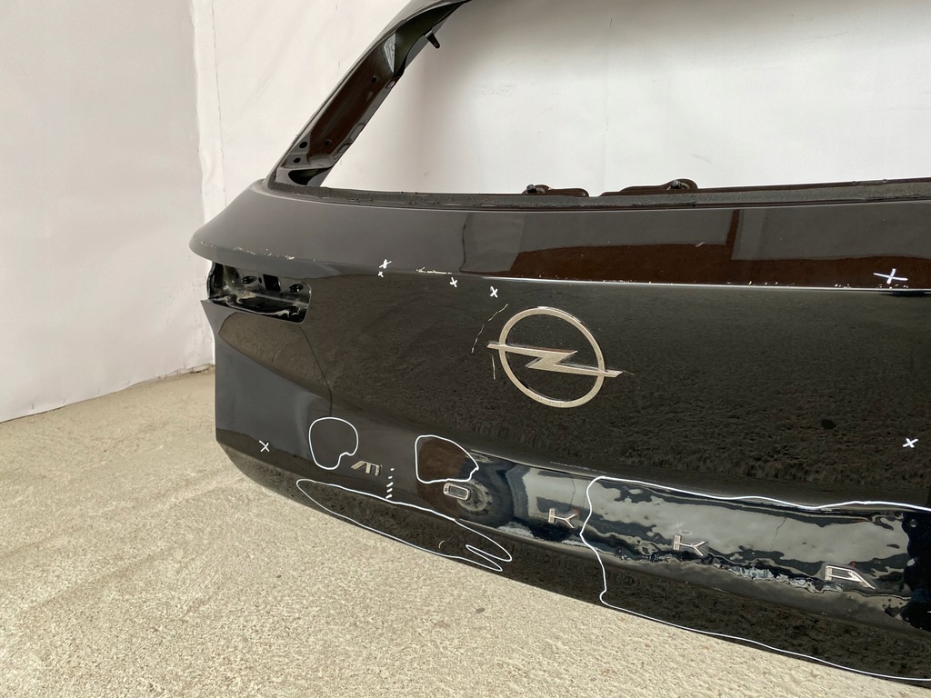 фото №9, Opel mokka ii b 2020r- крышка багажника багажника задняя