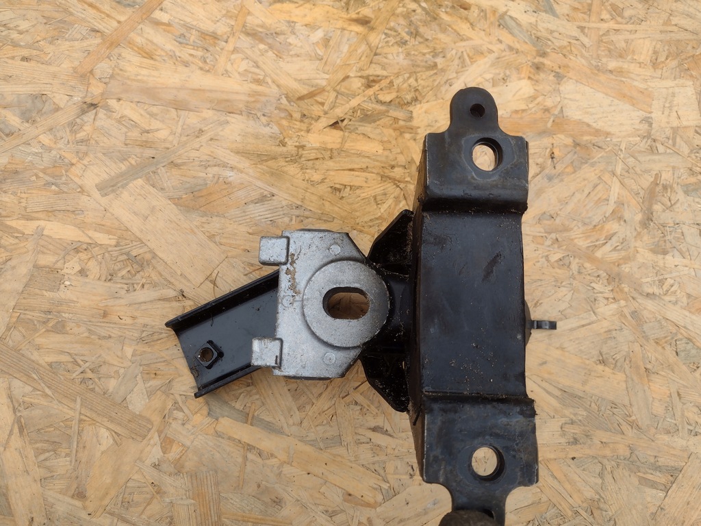 фото №5, Кронштейн подушка двигателя toyota yaris iii