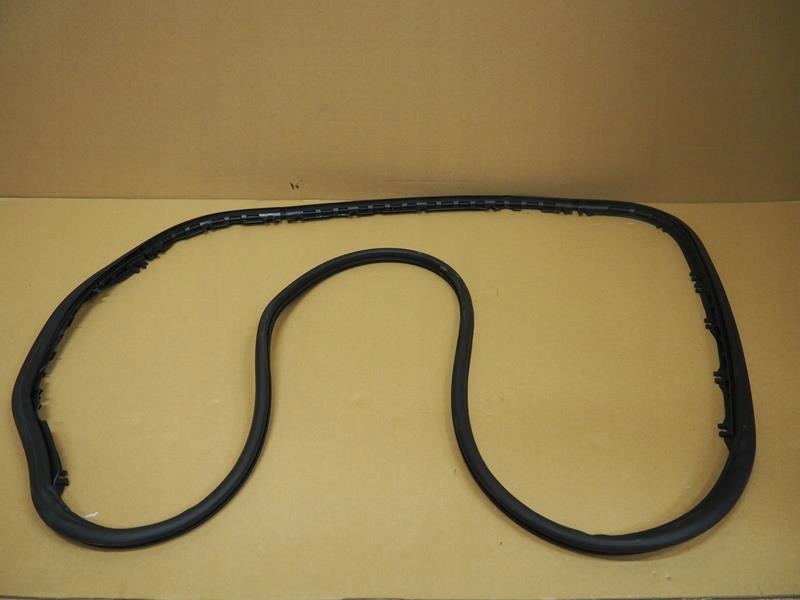 фото №1, Прокладка дверь правый перед audi a6 c6 4f0831346c