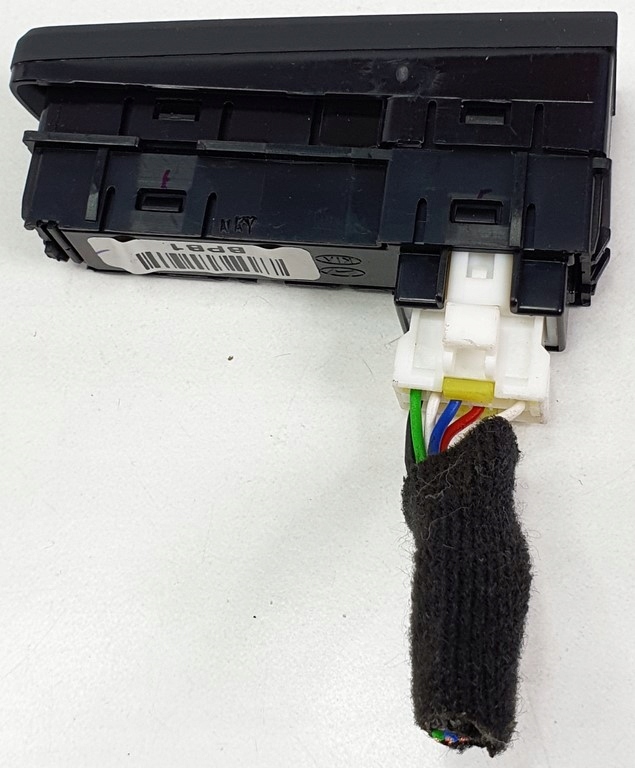 фото №2, Дисплей замки ремней hyundai i10 ii