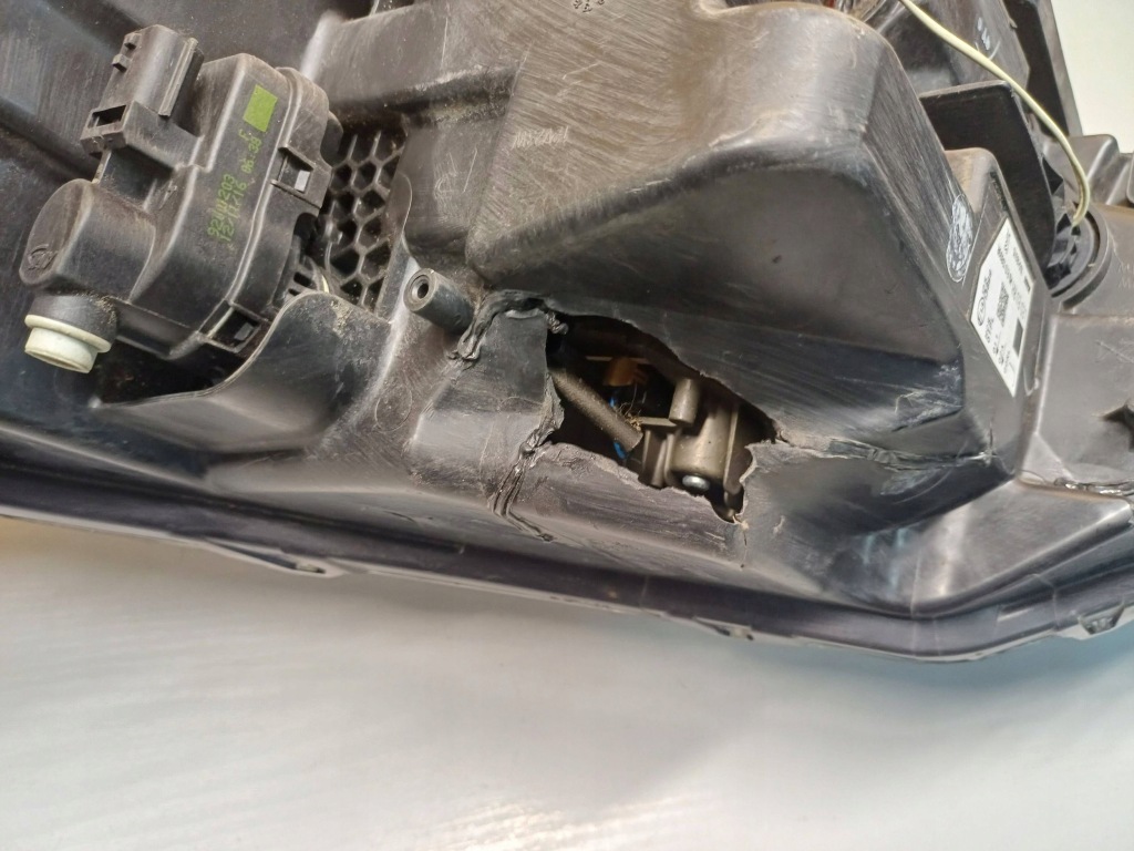 Купить Nissan qashqai j11 рестайлинг  фара full led правый  10018015