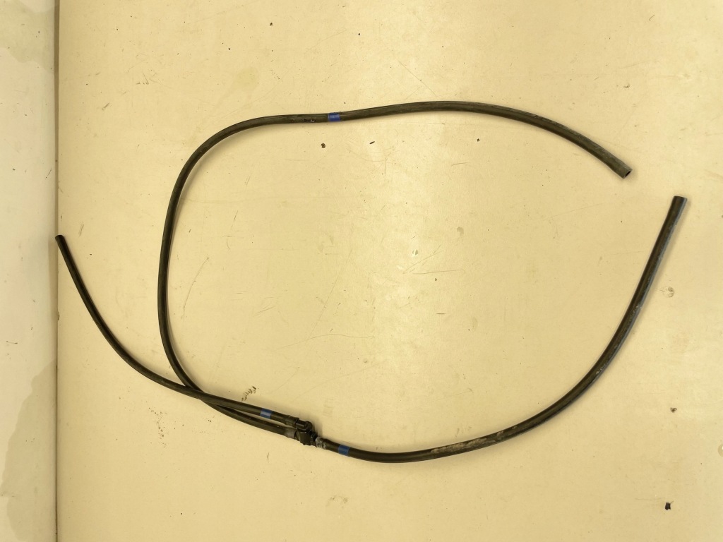 фото №1, Шланг омивача lexus es 300h 6th gen 8532128020