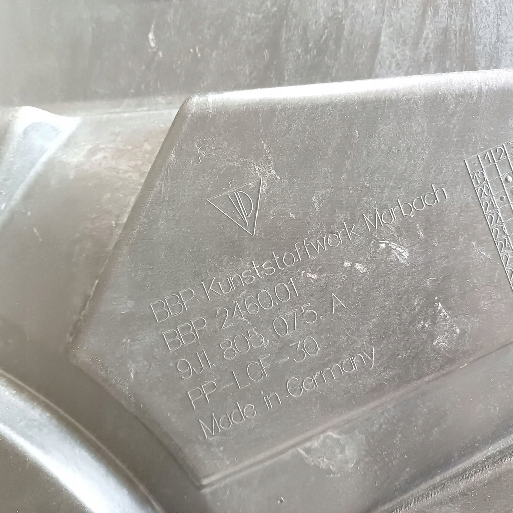 фото №9, 2021 porsche taycan 9j1 багажник передній 9j1805075a