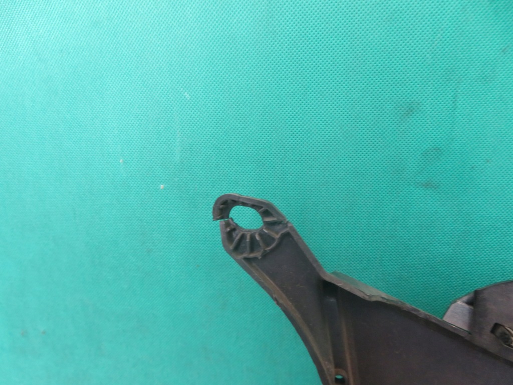 фото №8, Обшивка бампера рамка середина scania g410 23r