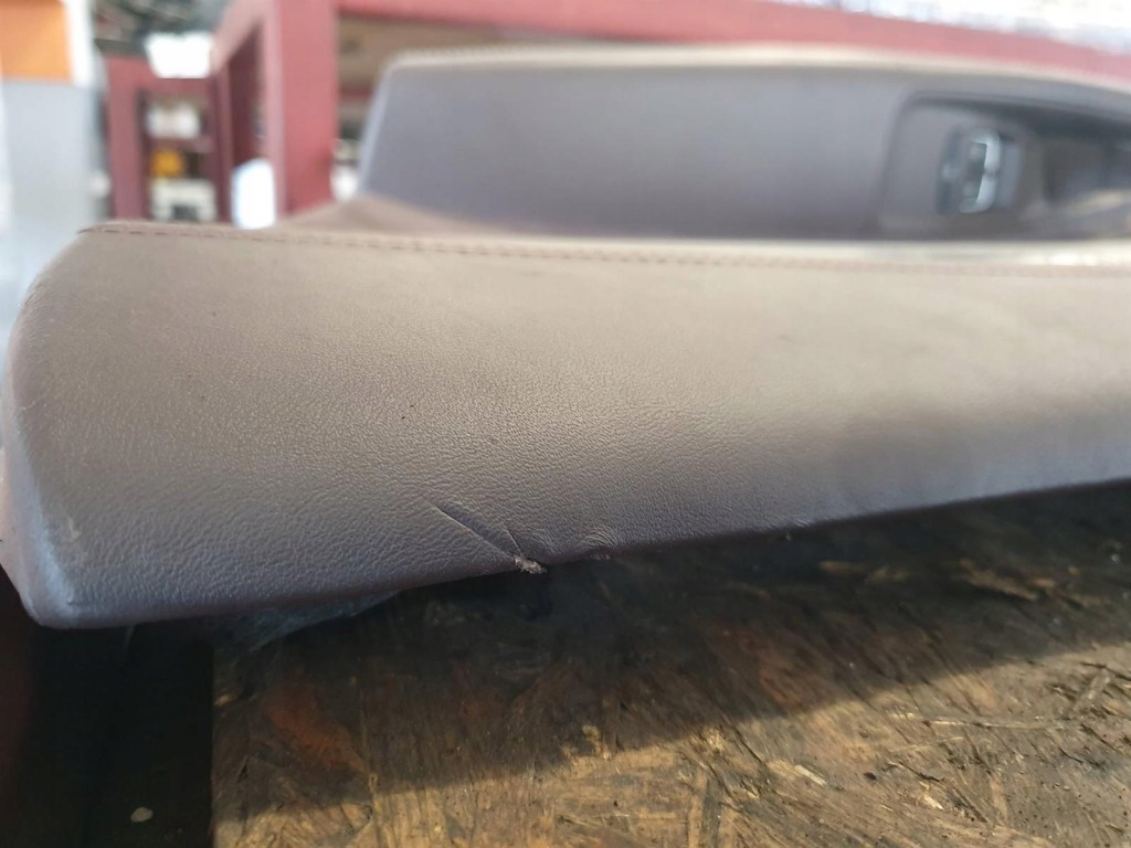 фото №11, Обшивка правий задня balao bang audi a8 d4 przed lift