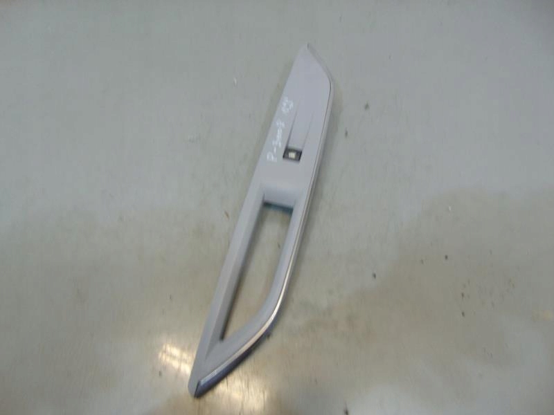 фото №1, Панель кнопка стекло peugeot 3008 ii