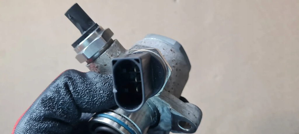 фото №10, Sq5 8r q8 lift помпа топлива правая 3.0 tfsi 079127025ae s4 b8 a6 c7