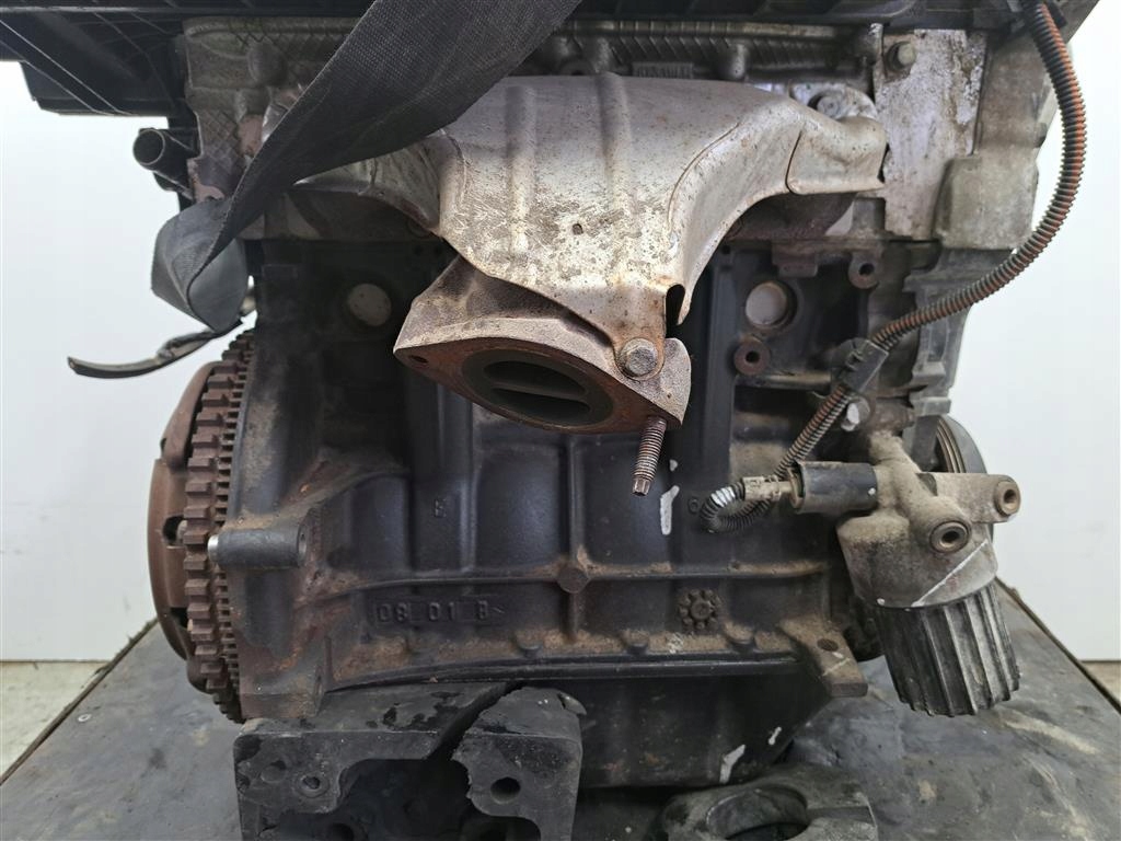 Двигун стійку  бензин renault twingo 1 1.2 73km 1993-2007 kod:d4fa702 76tyś Доставка