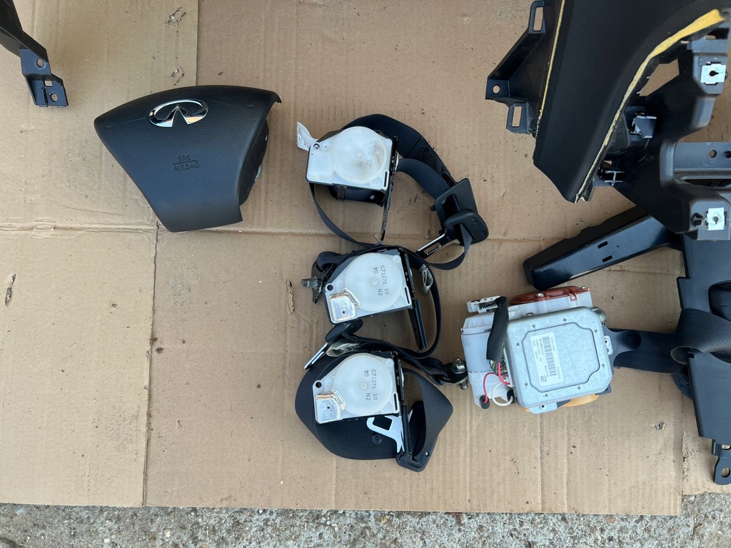 фото №3, Infinity q70 консоль подушки безопасности