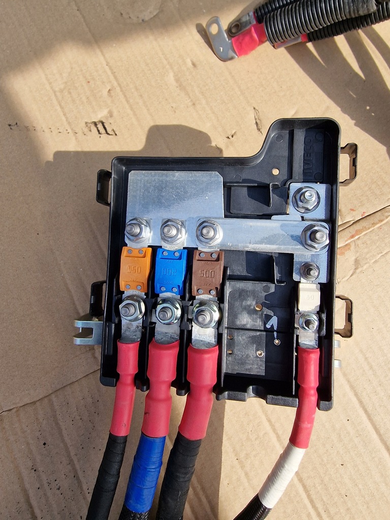 фото №5, Предохранители клемма плюсовая iveco daily vi 14-