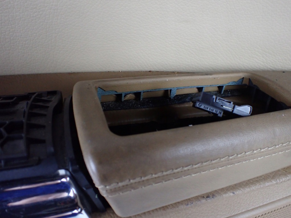 фото №5, Обшивка двері лівий задня mercedes s500 w221 europa