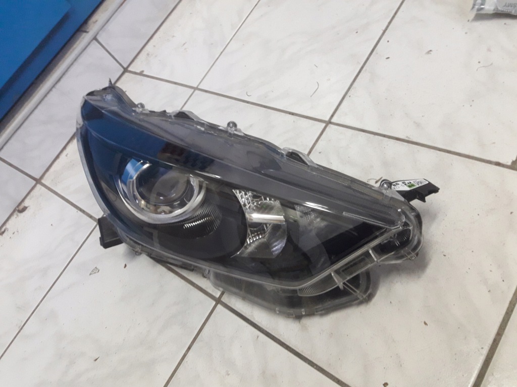 фото №6, Mazda 2 hybrid toyota yaris iv лампа правая перед europa 2020-2025