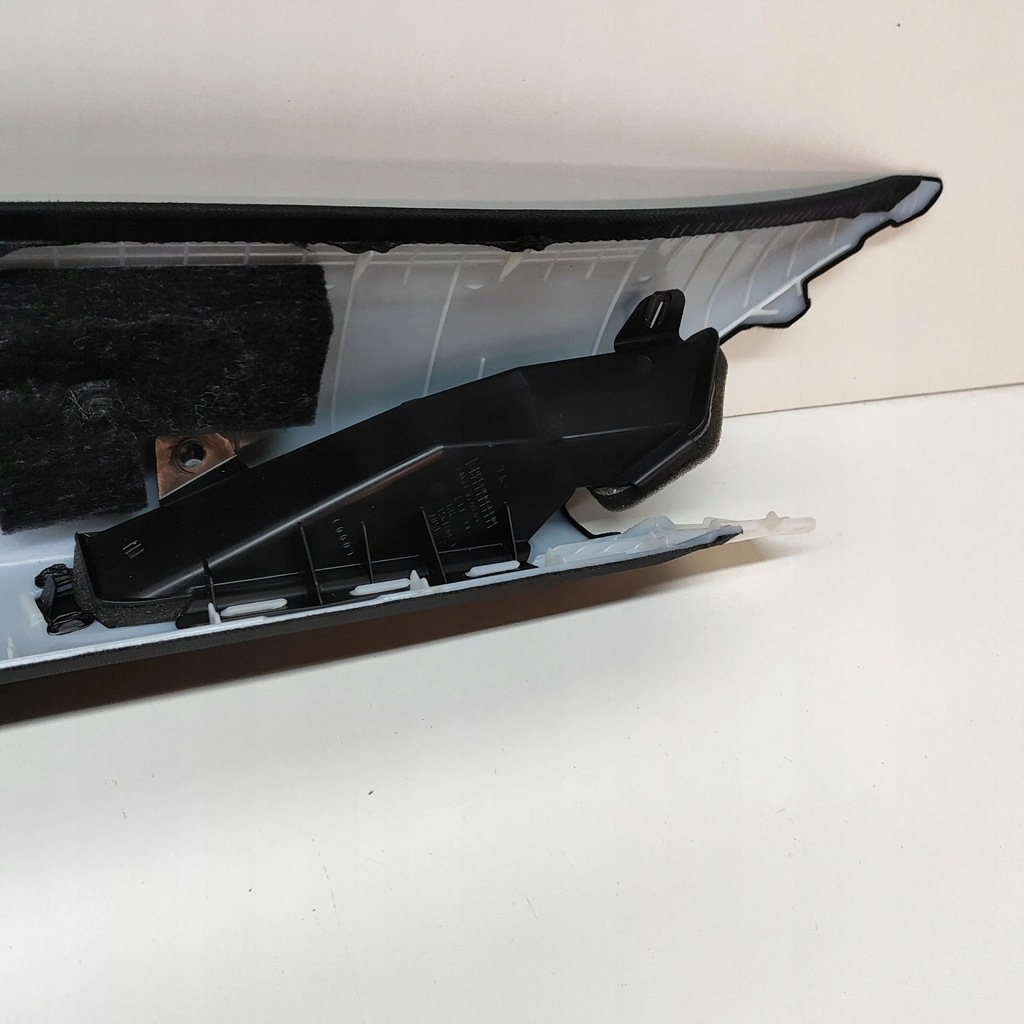 фото №5, Audi e-tron gt 2022 правая сторона защита стойка стекло передней / a