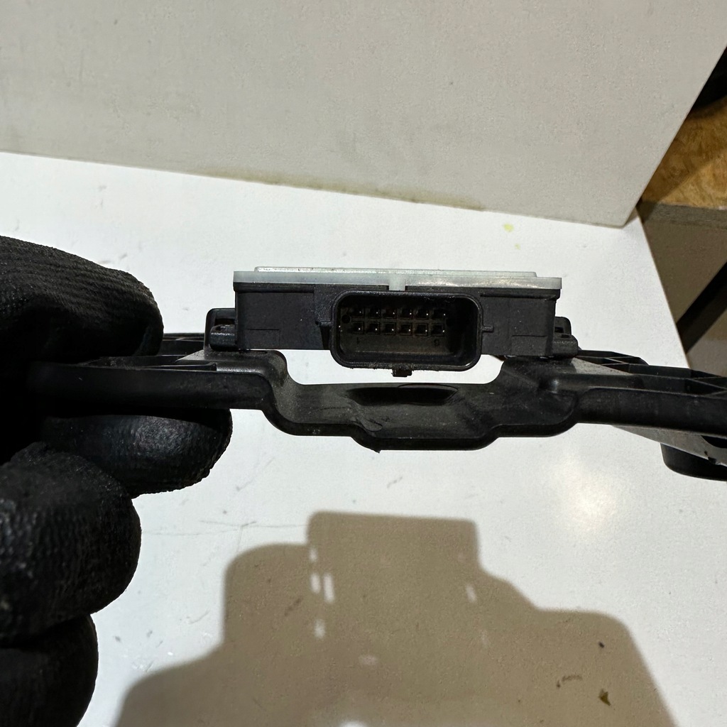 фото №5, Jaguar f-pace датчик мертвого pola радар задня mx63-14f152-aj mk83-14d189-a