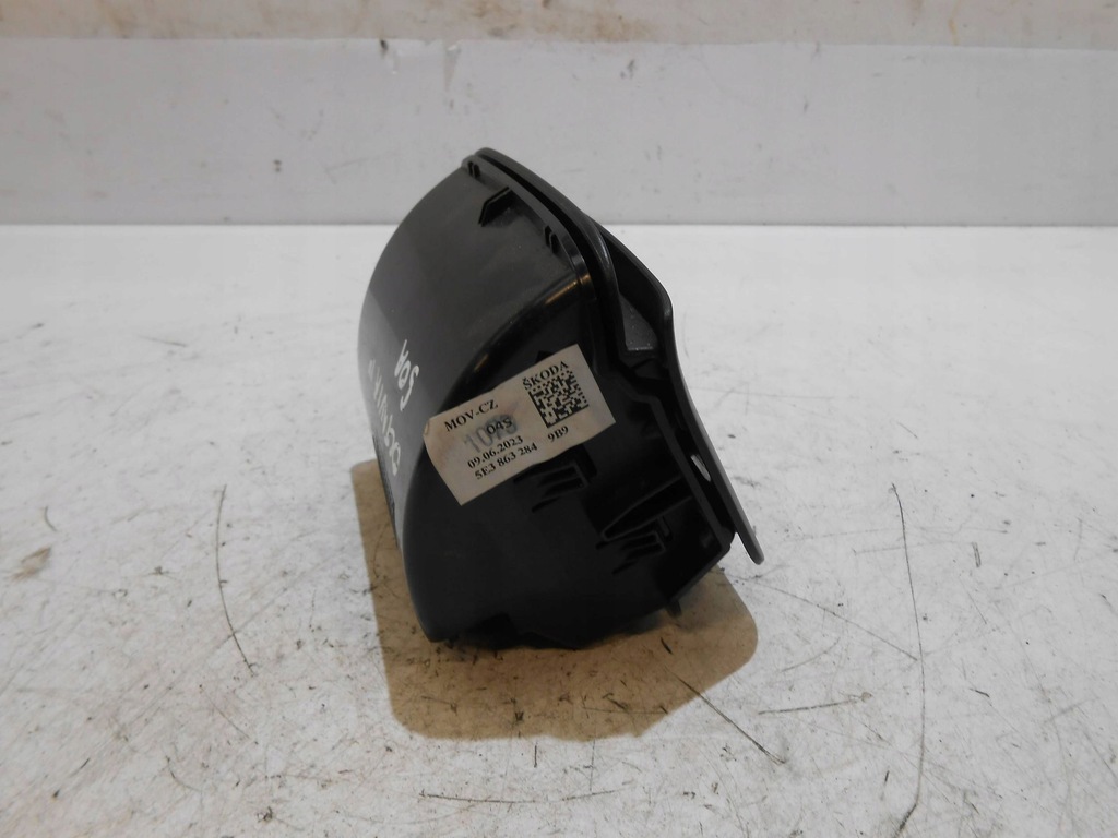 фото №6, Skoda octavia iv 4 бардачок туннель задняя 5e3863284