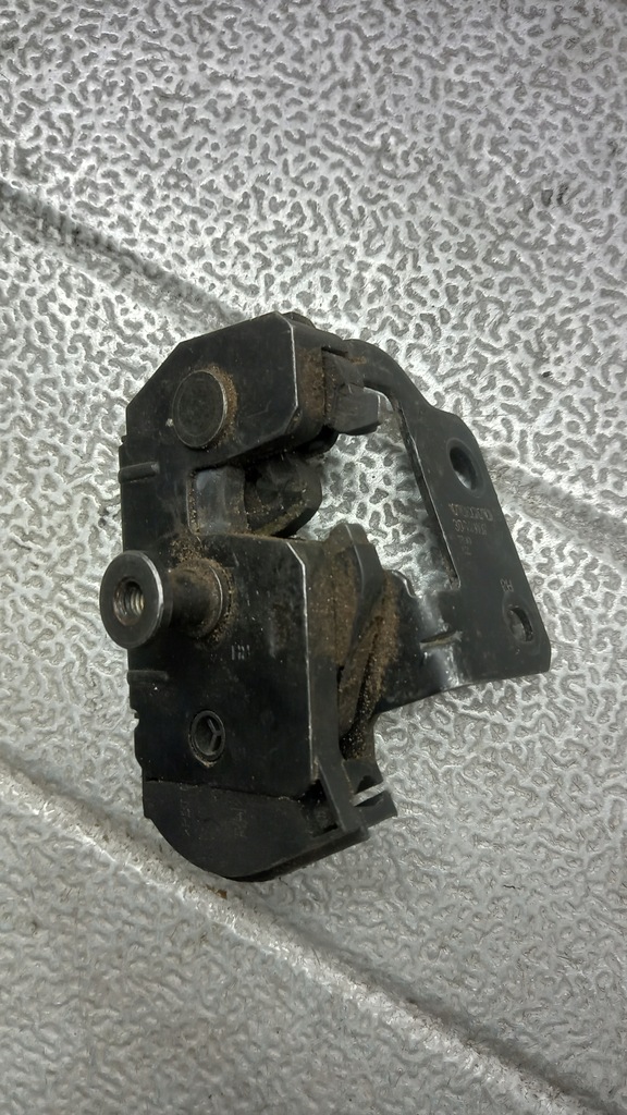 фото №3, Замок кришки volvo xc90 30649107